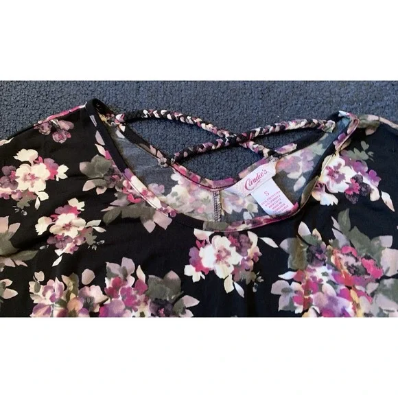 Candie's Shirt Women's Small Floral Short Sleeve - Picture 3 of 6
